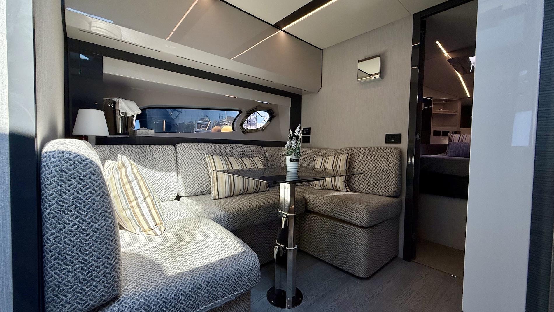 2018 PERSHING 5X 